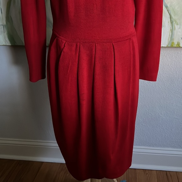 Vintage St. John knit dress red long sleeves size 6 - Picture 9 of 16